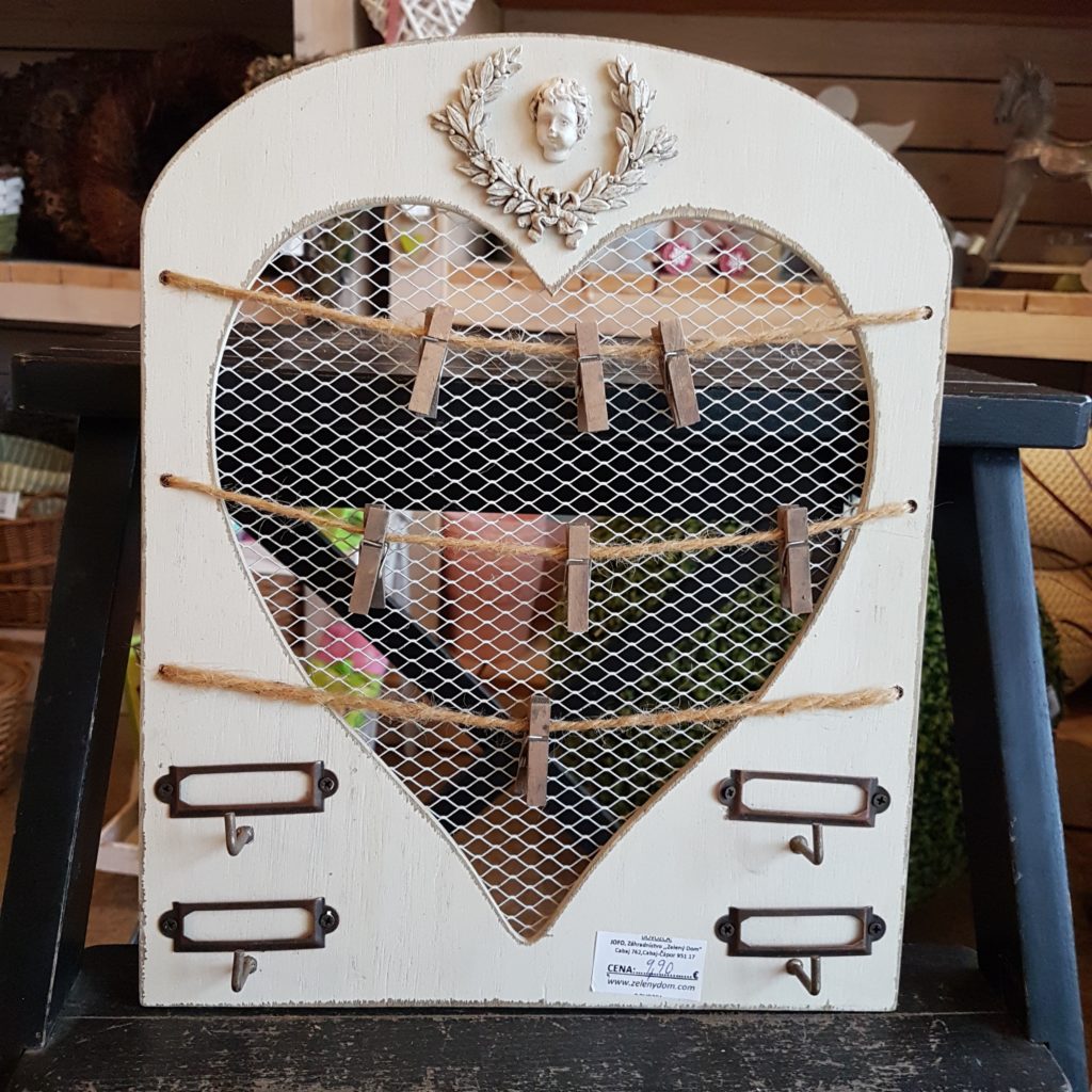 Memo board s držiakom na kľúče